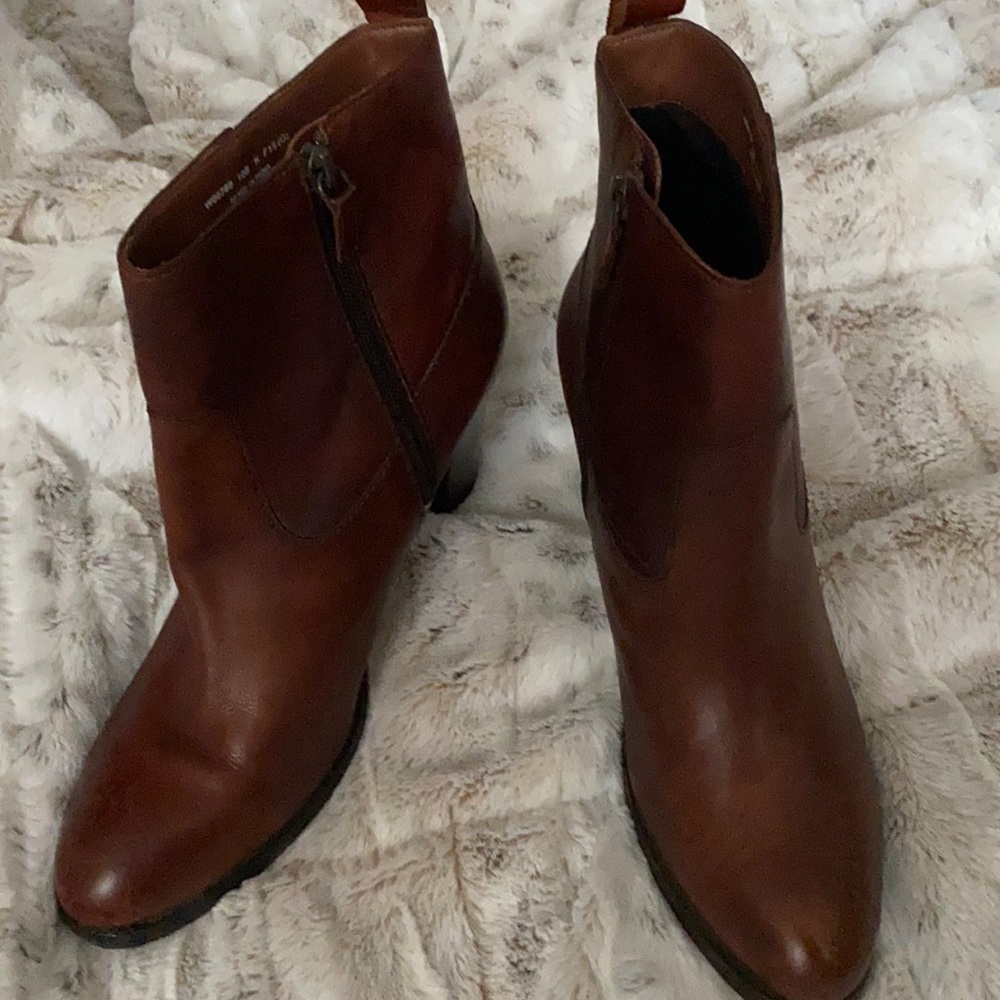 Cole Haan booties, sz 10B